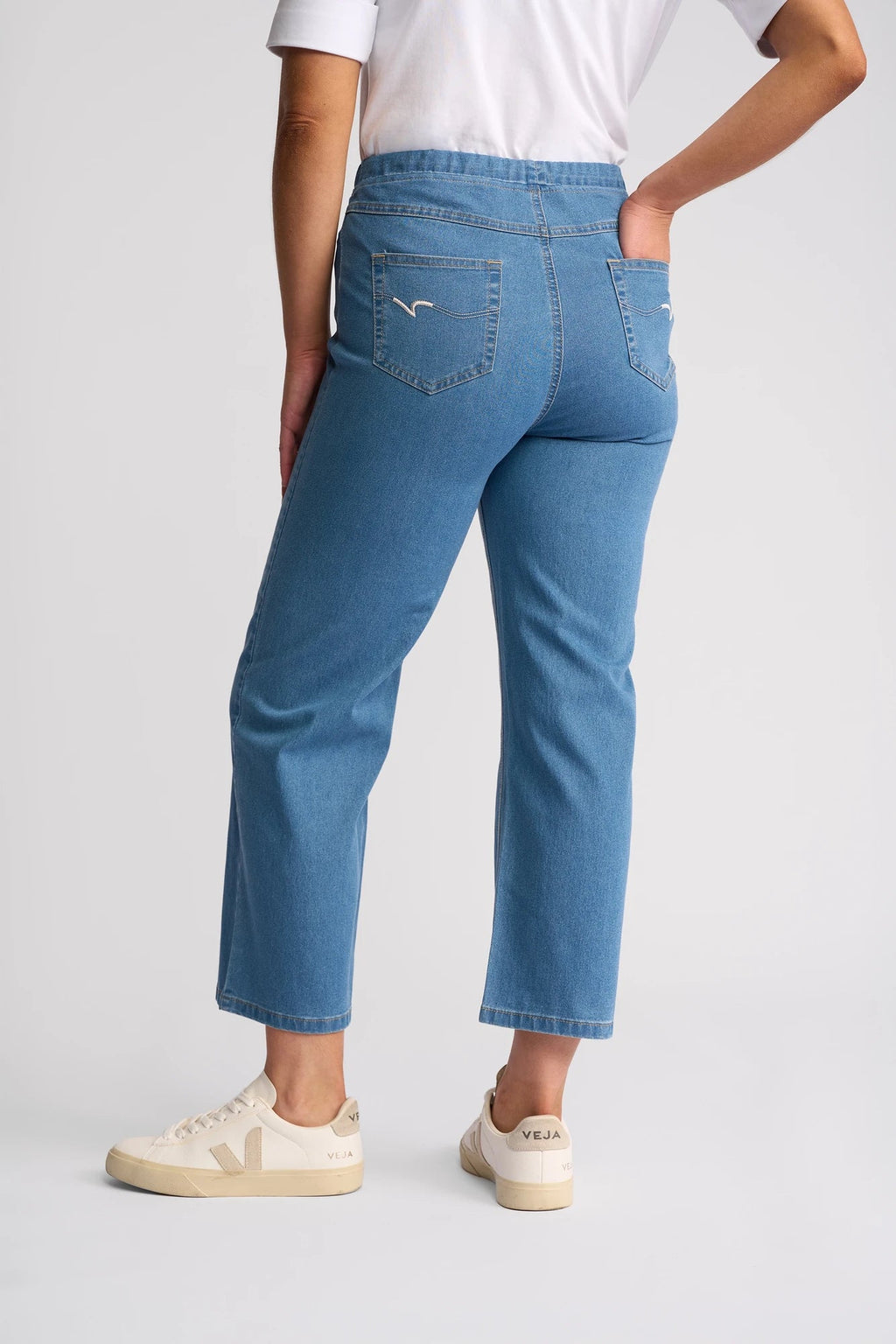 Vassalli Seattle Pull On - Light Denim in Light Denim