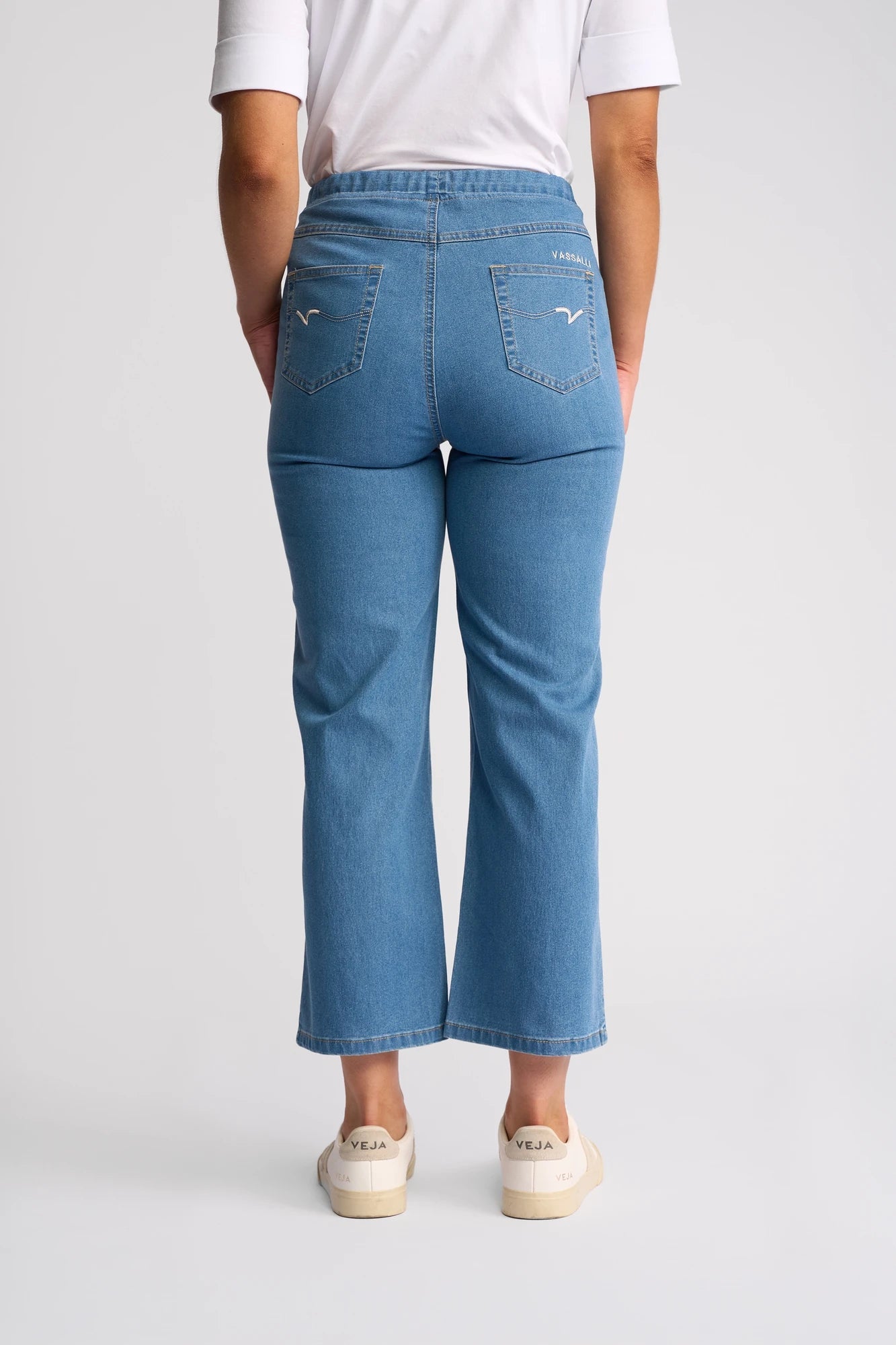 Vassalli Seattle Pull On - Light Denim in Light Denim