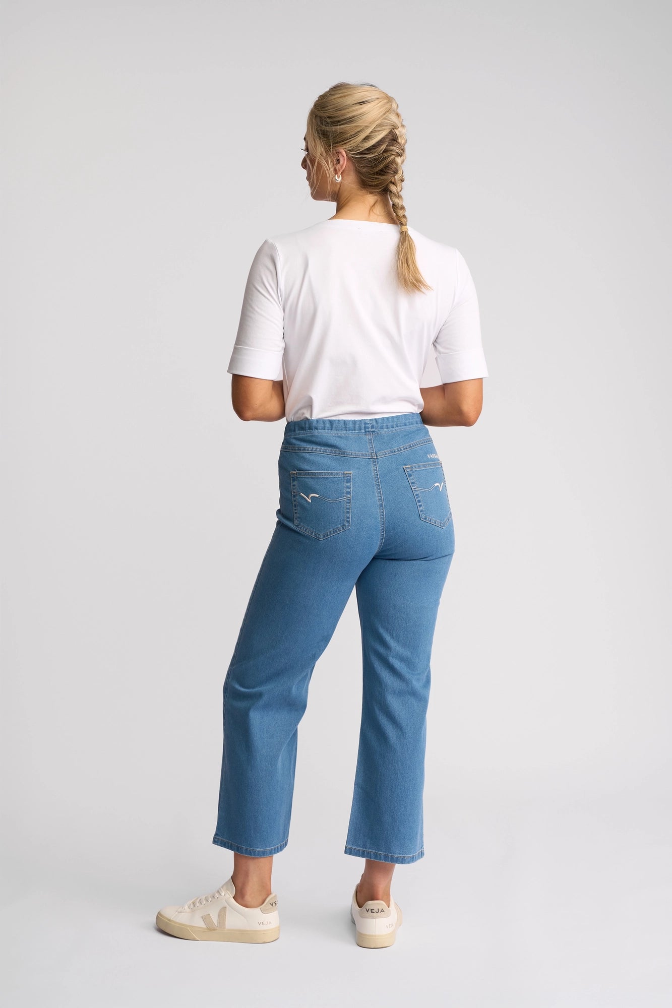 Vassalli Seattle Pull On - Light Denim in Light Denim