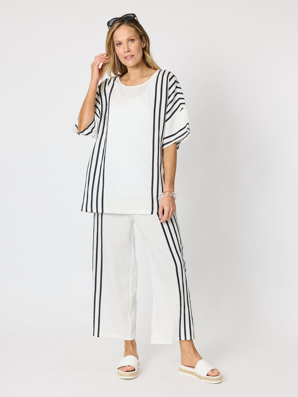 Clarity Sevilla Stripe Print Pant - White/Black in White/Black