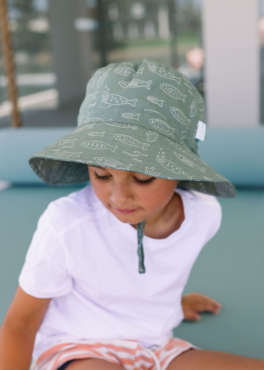 Acorn Kids School Of Fish Wide Brim Bucket Hat in Olive Green and White