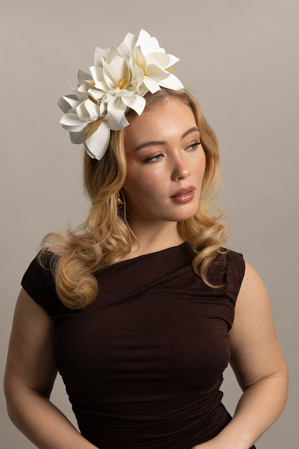Morgan & Taylor Devon Headpiece in White in white