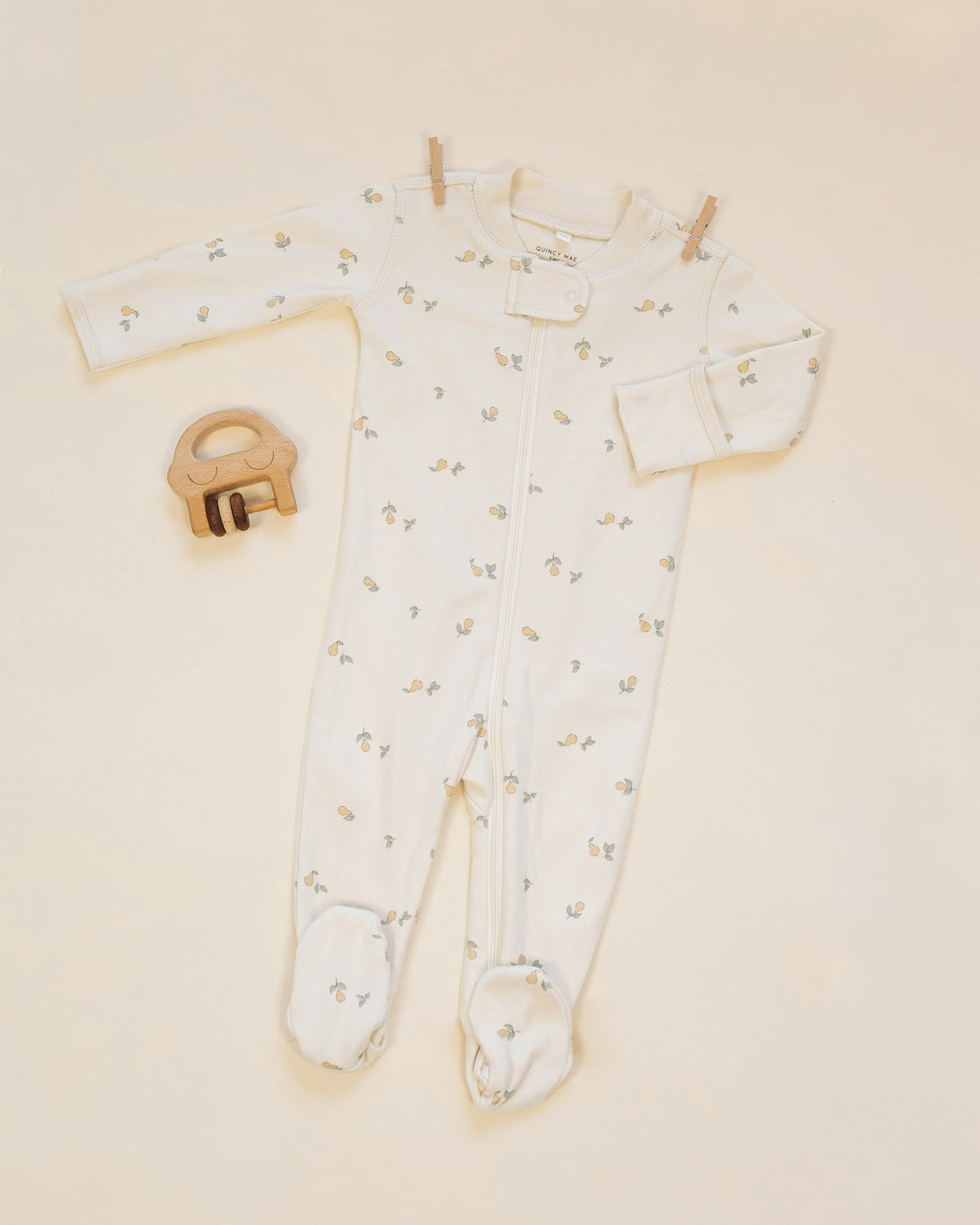 Quincy Mae Zip Long Sleeve Sleeper Footie Pears in NATURAL