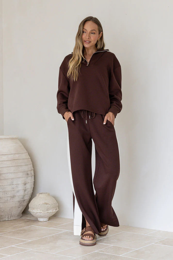 Jatea the Label - Off Duty 1/2 Zip Sweat