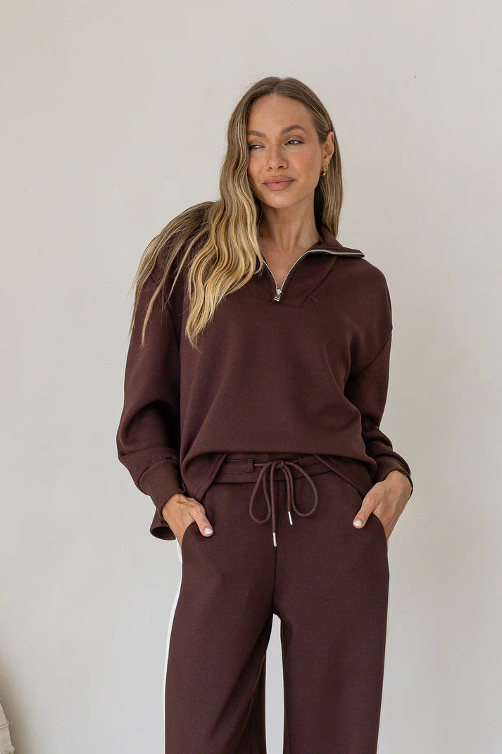 Jatea the Label - Off Duty 1/2 Zip Sweat