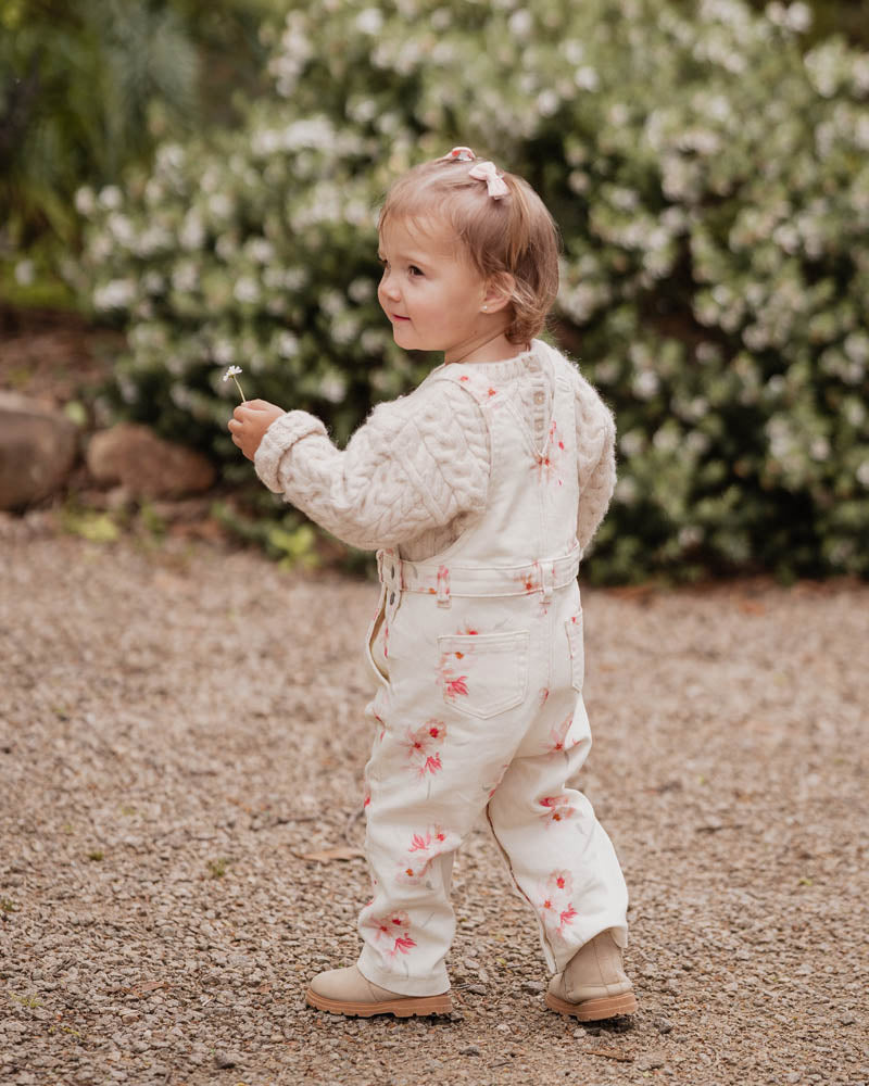 Bébé by Minihaha Emmy Petal Overalls in CREAM
