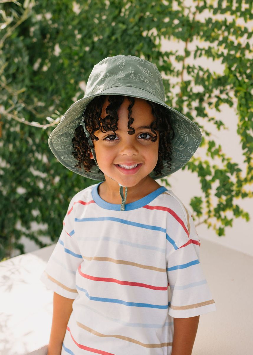 Acorn Kids School Of Fish Wide Brim Bucket Hat in Olive Green and White