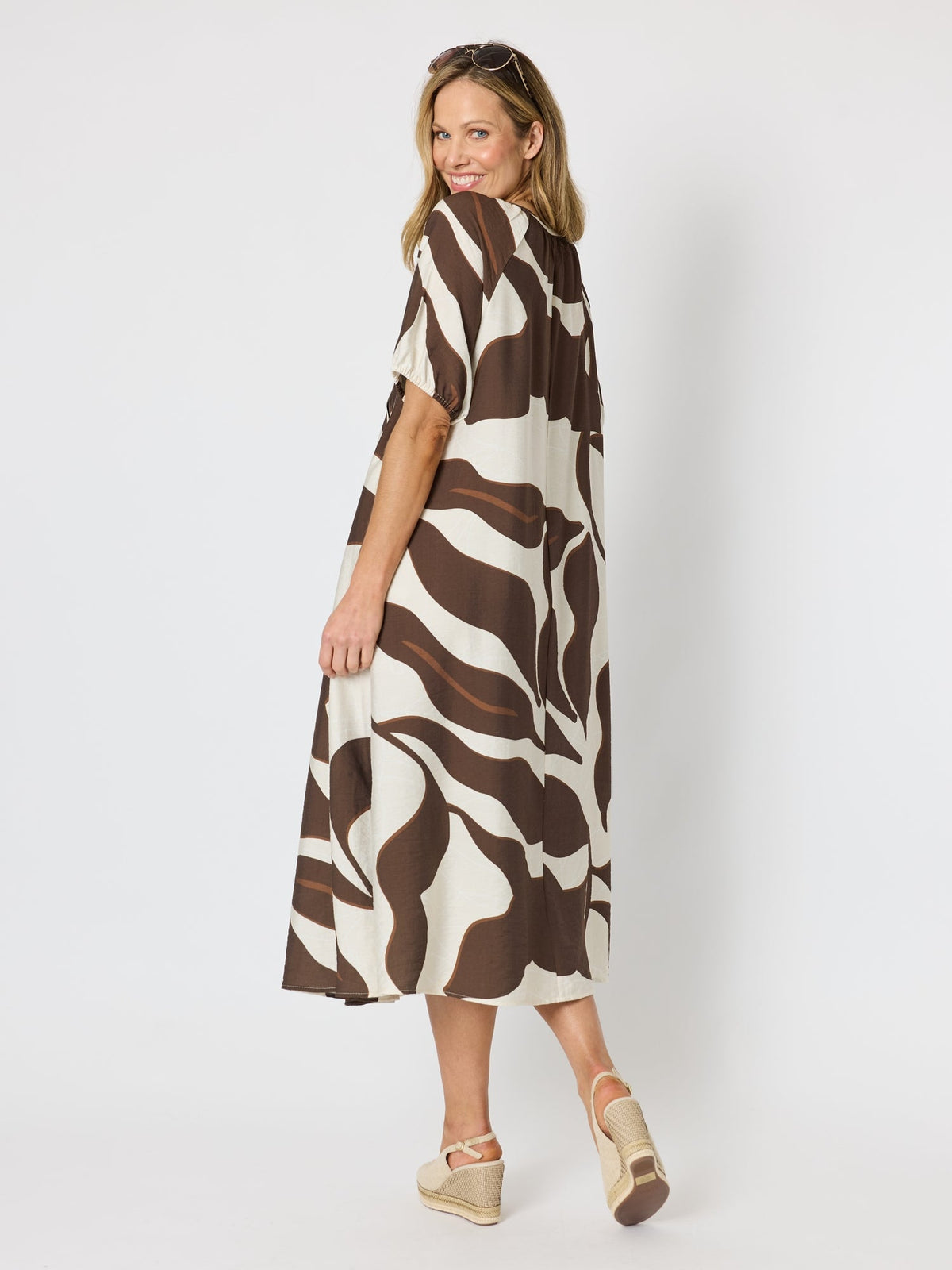 Clarity Bay Leaf Print Midi Dress - Mocha Multi in Mocha Multi