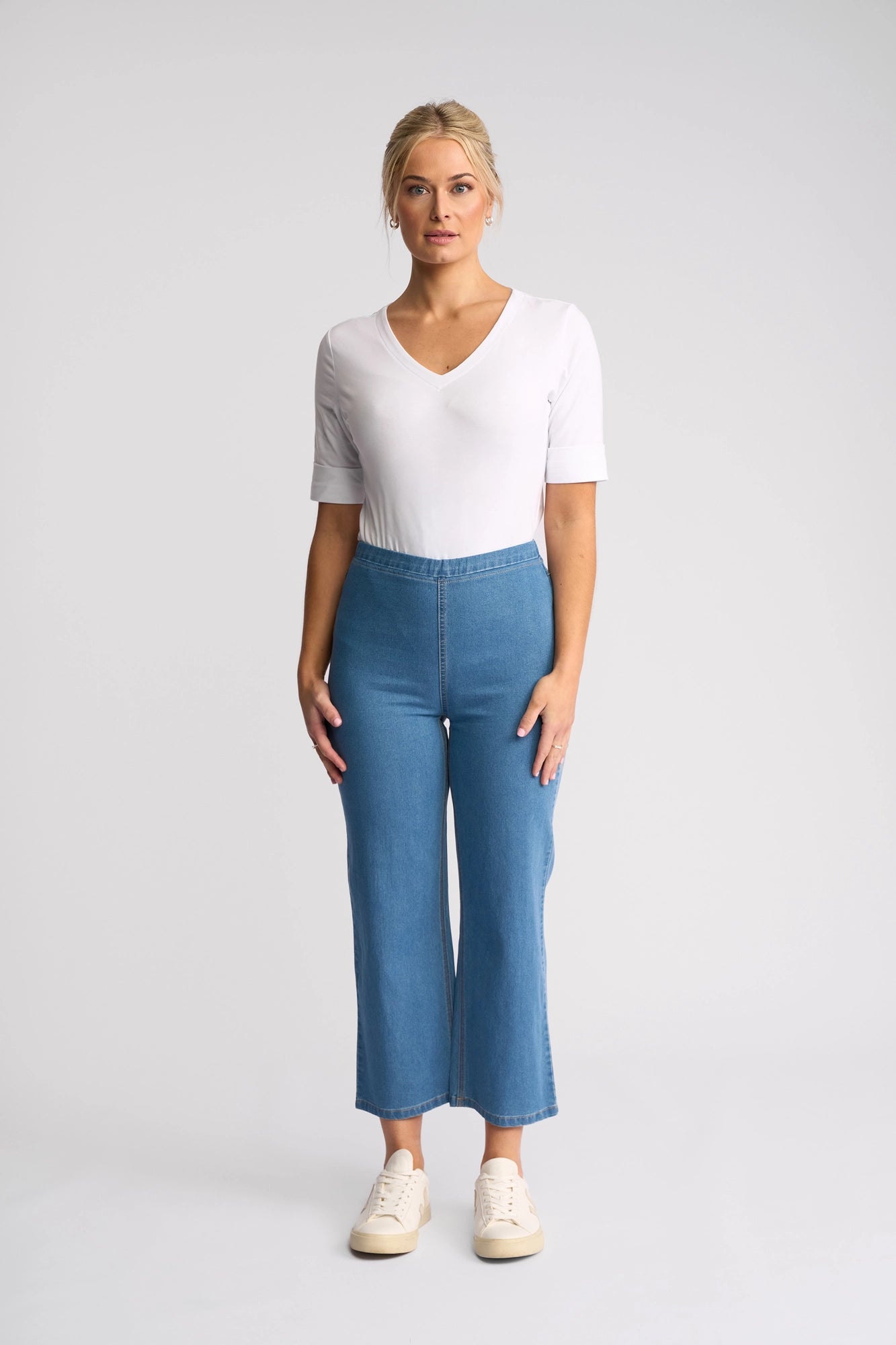 Vassalli Seattle Pull On - Light Denim in Light Denim