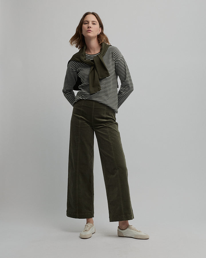 Yarra Trail Division Tee in LODEN/ECRU