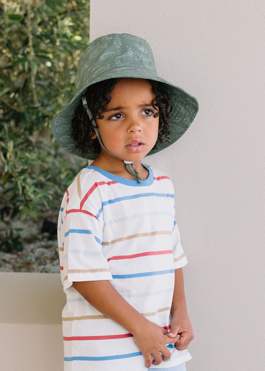 Acorn Kids School Of Fish Wide Brim Bucket Hat in Olive Green and White