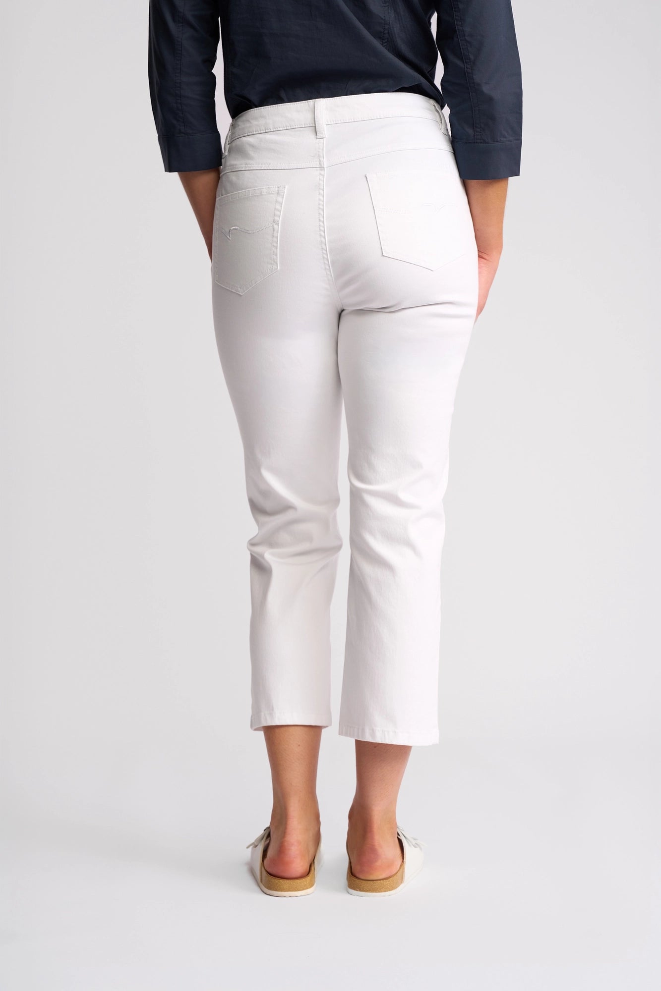 Vassalli Arrival Pant - White in White
