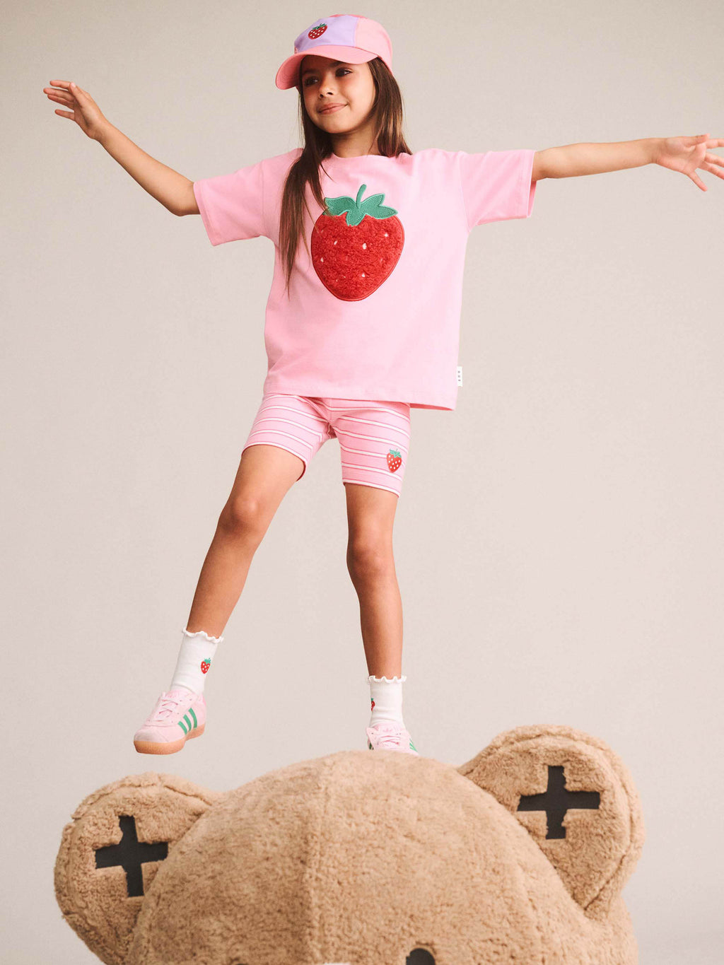 HUXBABY FURRY STRAWBERRY SLOUCHY TEE in STRAWBERRY CRÈME
