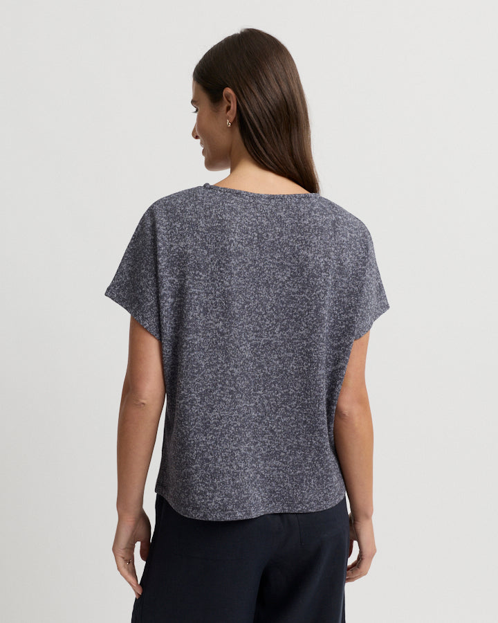 Yarra Trail Lona Tee in NAVY/WHITE