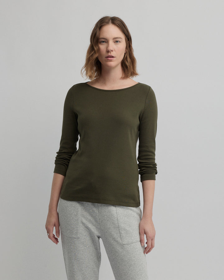 Yarra Trail Messenger Tee in LODEN