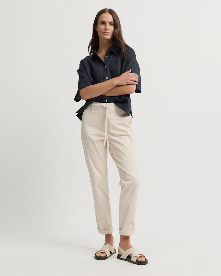 Yarra Trail Nova Jogger in CASHEW 2