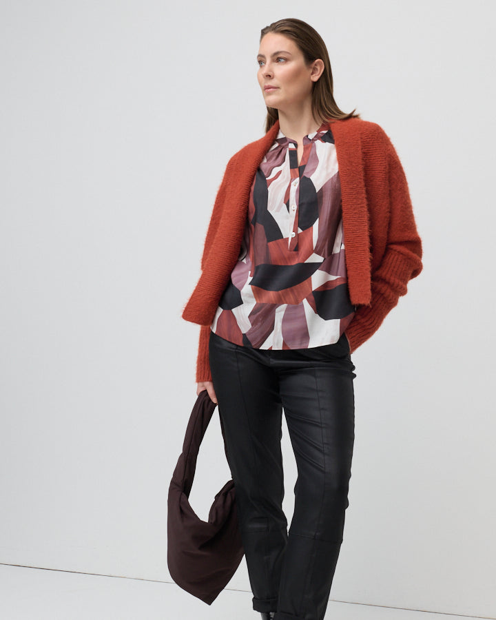 Yarra Trail Rich Haven Blouse in RICH HAVEN