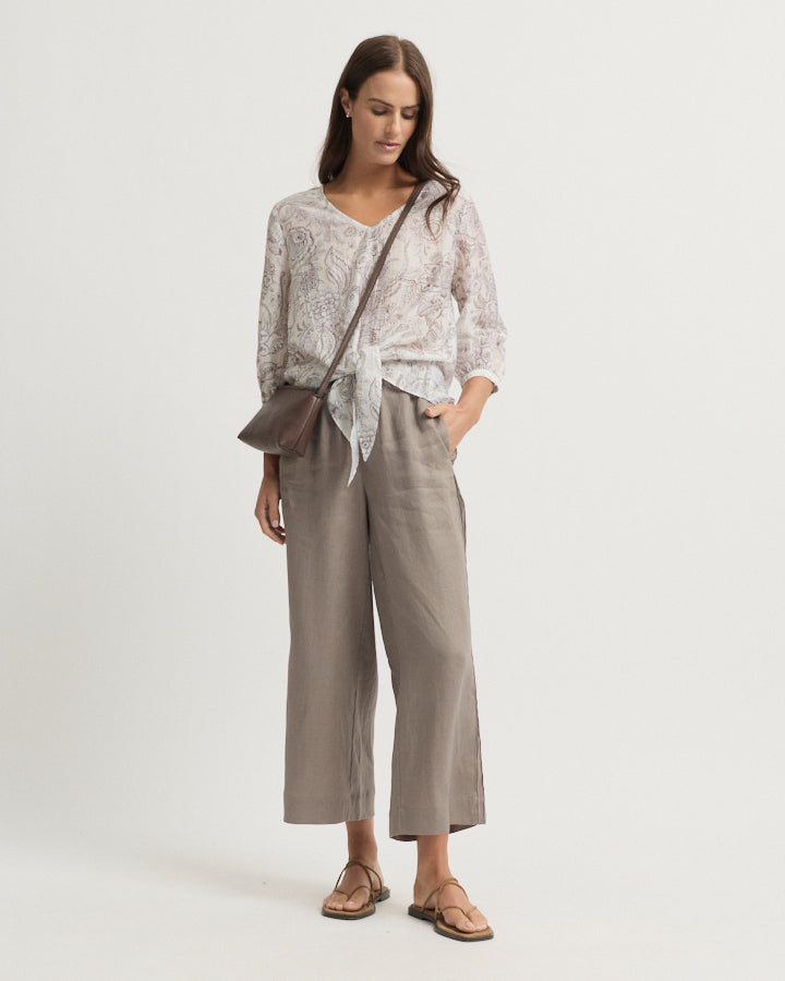 Yarra Trail Tirari Pintuck Pant in EARTH