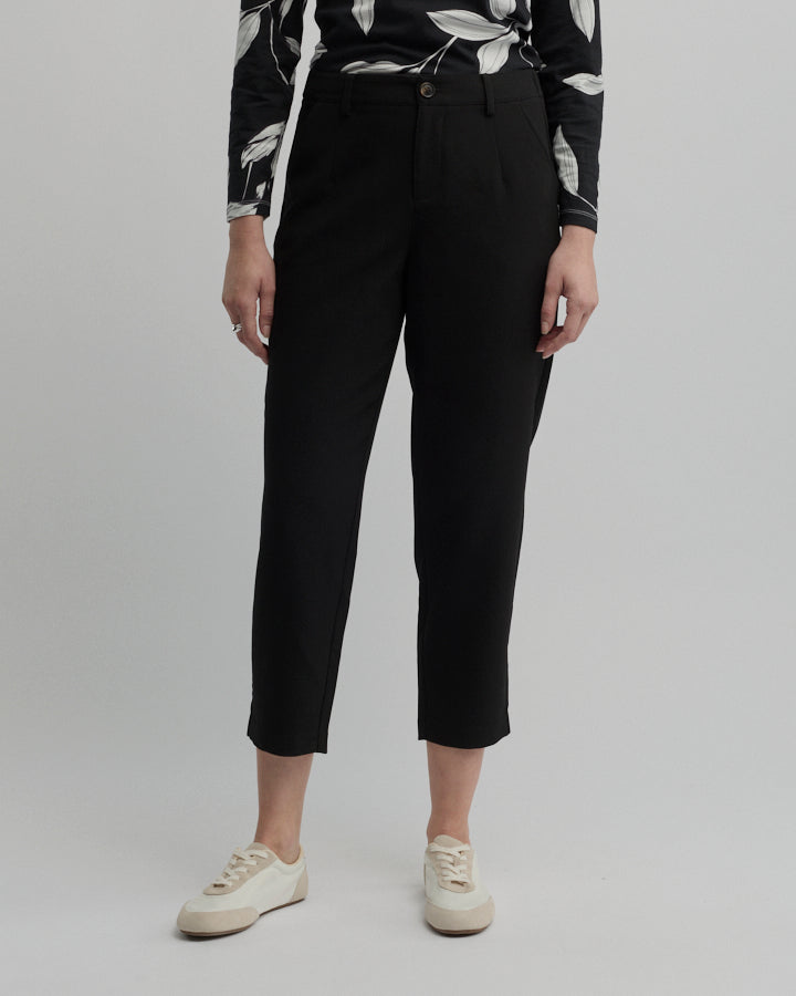 Yarra Trail Twany Pant in BLACK